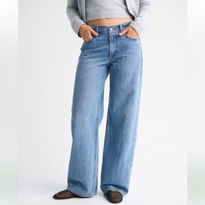 Abercrombie & Fitch Curve Love The Ultra Loose Low Rise Jeans 32 Extra Long